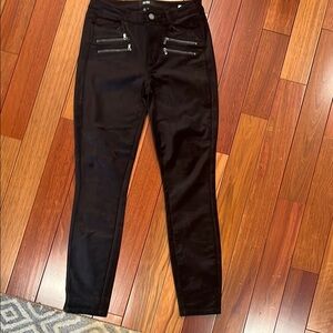Black velvet Skinny Pants with Zipper Details